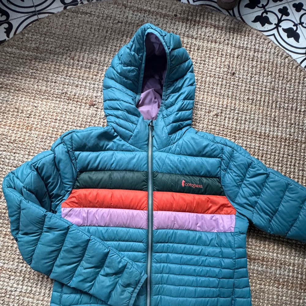 Women’s Cotopaxi Fuego jacket LARGE